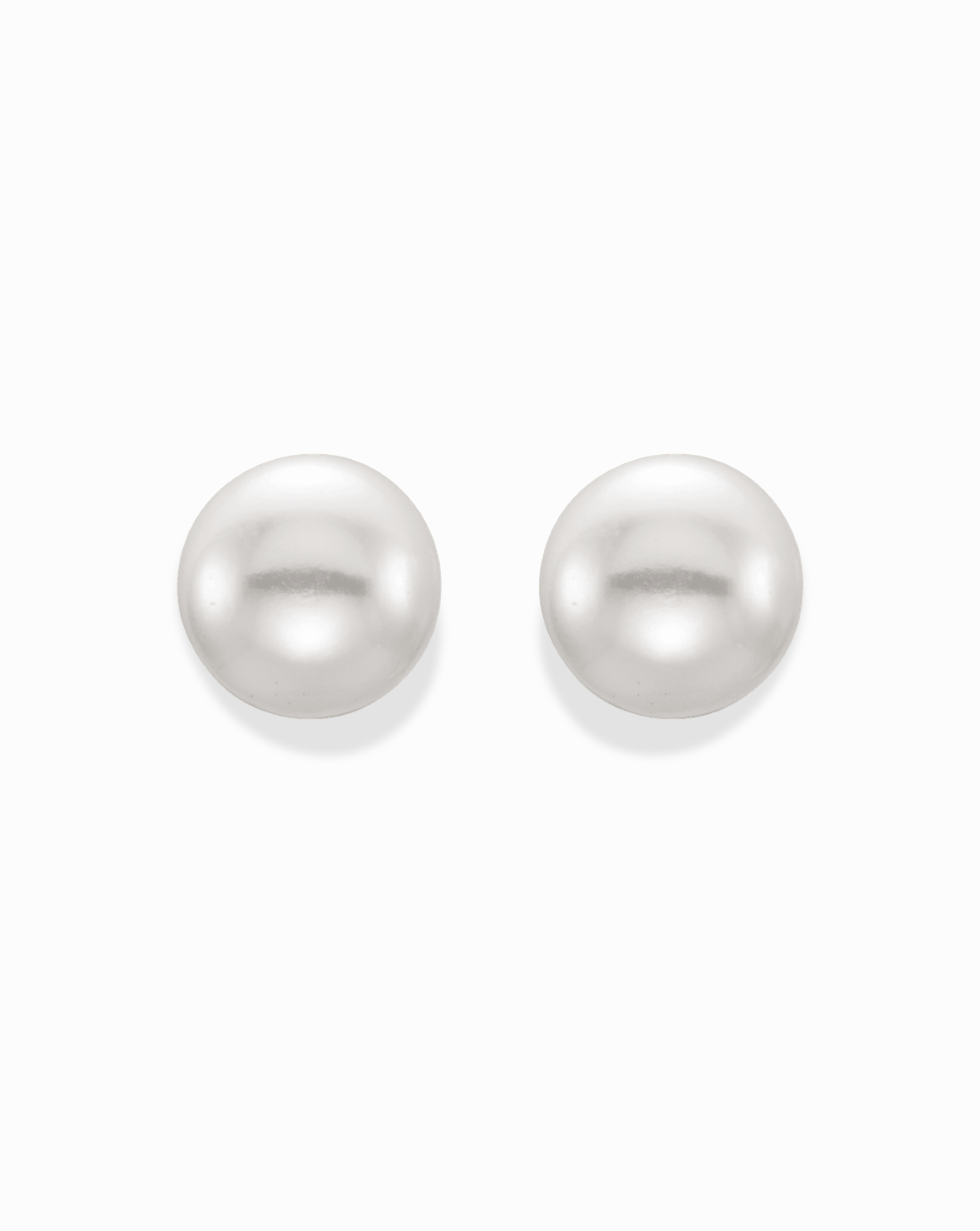 Button Pearl Studs
